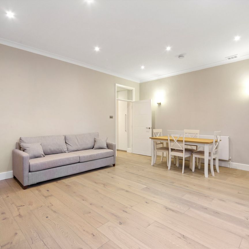 Kensington Gardens Square, Notting Hill, W2, London - Photo 1