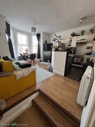 1 Bed Flat, Appleton Road, SO18 - Photo 1