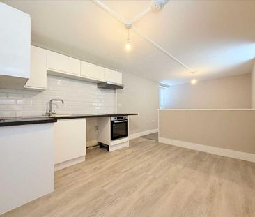 Studio to rent - Photo 6