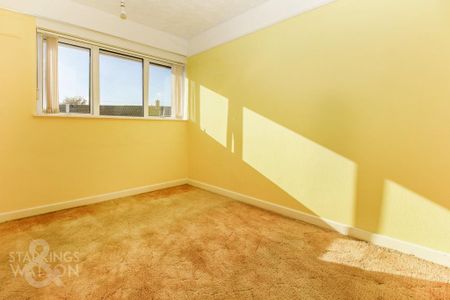 3 bedroom end of terrace house to rent - Photo 5