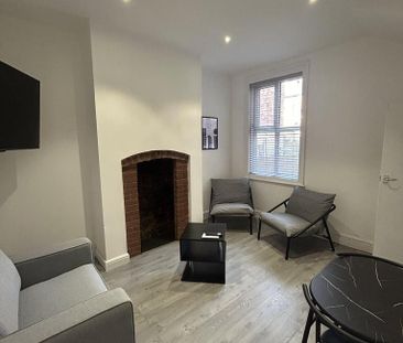 4 bedroom house to rent - Photo 2