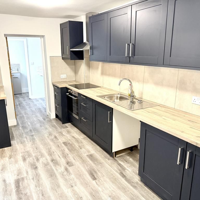 2 bedroom maisonette to rent - Photo 1
