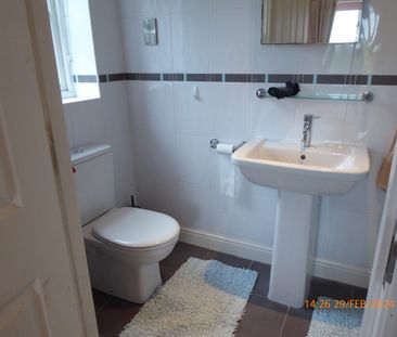 1 Bassa Road, - Photo 3