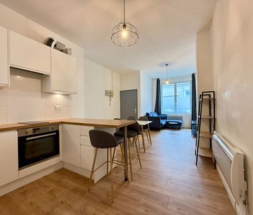 T2 MEUBLÉ de 46.67m², rue Chevreul réf 5779-1 - Photo 2