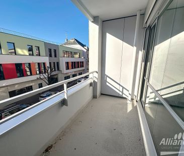 Appartement studio bis 36m2 avec ascenseur situé faubourg de montbé... - Photo 3