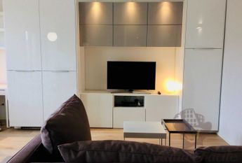 Современная студия в Милане