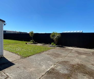 Move-In Ready on Balmoral Drive! - Photo 4