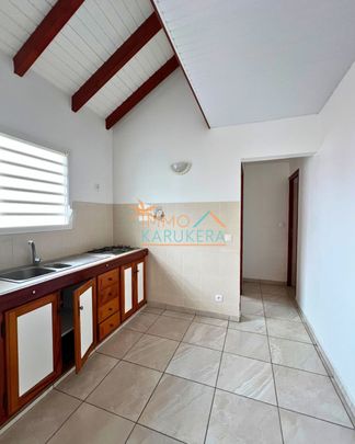 Location Appartement 4 pièces 42m² BASSE TERRE 97100 - Photo 1