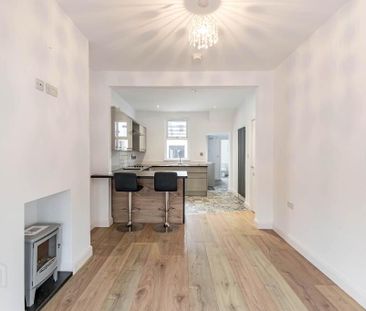 34 Hillsborough Old Road, Lisburn, BT27 5EW - Photo 1