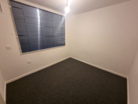4 Bed Maisonette, James Docherty House, E2 - Photo 4