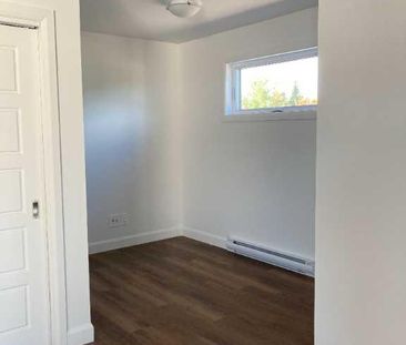 4 1/2 à louer avec espace bureau - Photo 1