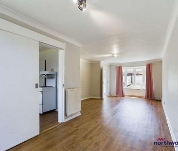 Southerden Close, Hailsham, BN27 - Photo 1