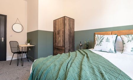 5 Bed Professional HMO Room 1 - Photo 5