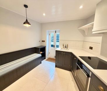 2 bedroom end of terrace house to rent - Photo 5