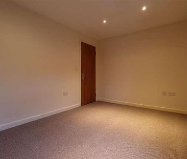 Shaw Street Macclesfield Cheshire, SK11 - Photo 3