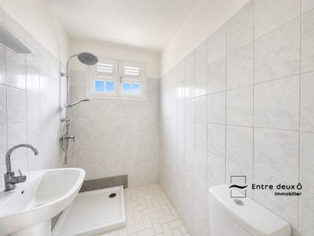 Location Appartement 69.00m² 2 pièces Fort de france - Photo 3