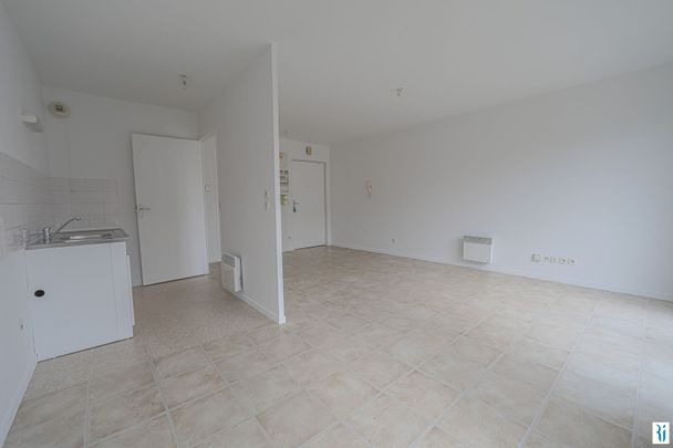 Location Appartement 2 pièces 47m² LE PETIT QUEVILLY 76140 - Photo 1