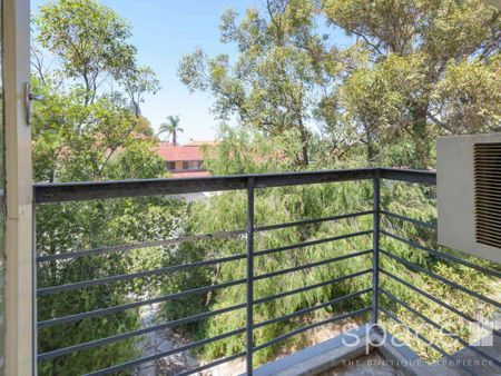 Gorgeous 1 bedroom unfurnished unit in Cottesloe - Photo 5