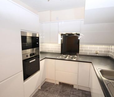 1 bedroom semi-detached house to rent - Photo 6