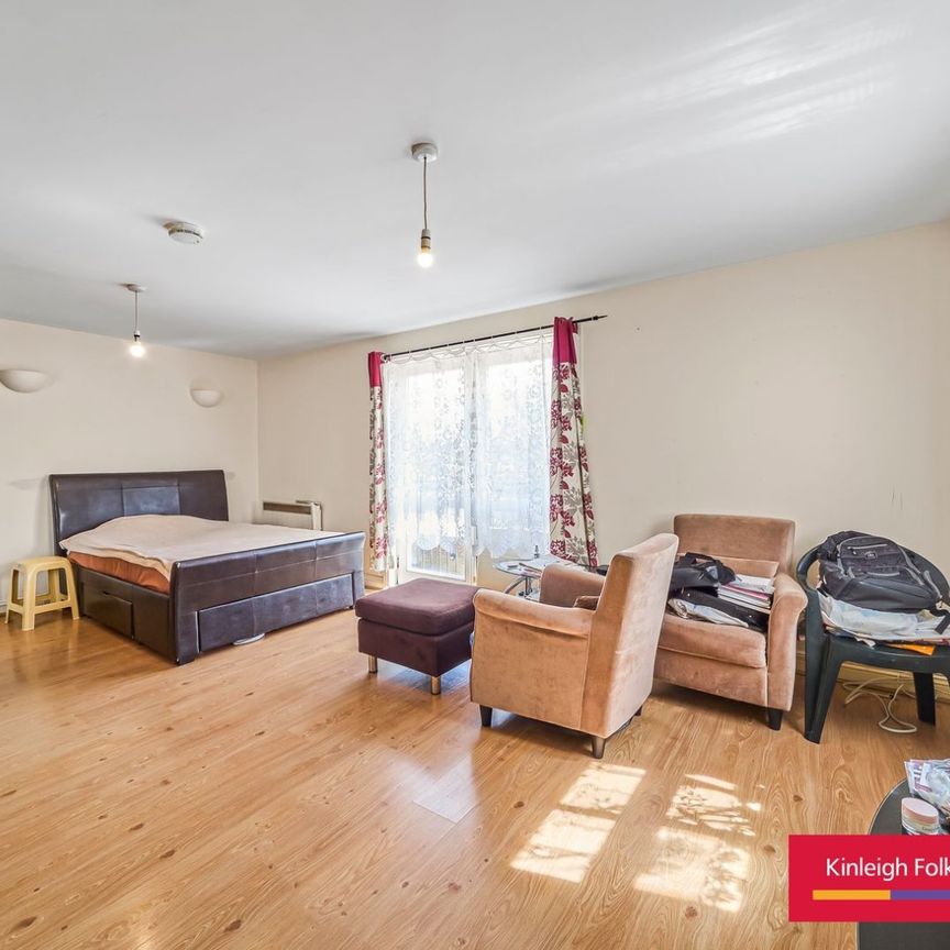 21-23 Rushey Green, SE6 - Photo 1