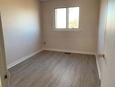 For Lease - 35 Edenridge Drive Unit# (Upper), Brampton, Ontario - Photo 2