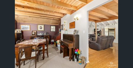 Spacious 4-Bedroom Family Home in a Convenient Location - Photo 3