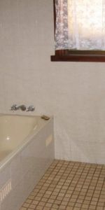 31B Chamberlain Ave, Caringbah NSW 2229 - Villa For Rent | Domain - Photo 4