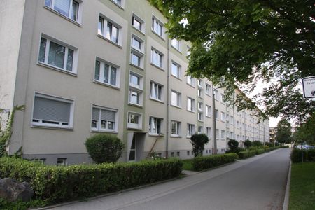 Tolle 3-Raum-Wohnung mit Balkon - Foto 2