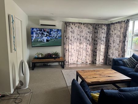 Sunny 3 bdm plus conservatory - Photo 3