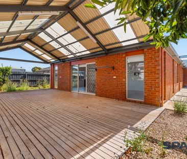 Stylish Family Living in a Prime Kurunjang Location - Photo 1