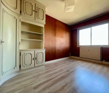 Location Appartement 4 pièces 99m² NANTES 44000 - Photo 4