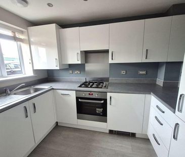 2 bedroom semi-detached house to rent - Photo 2