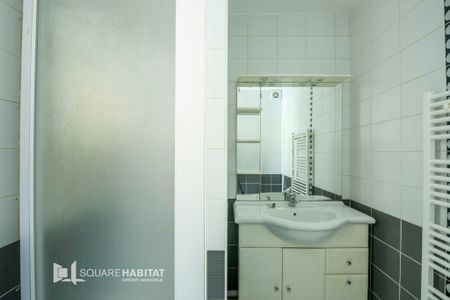 Location Appartement 3 pièces 71m² EU 76260 - Photo 4