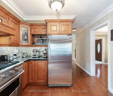 For Lease - 129 Van Scott Drive, Brampton, Ontario - Photo 5