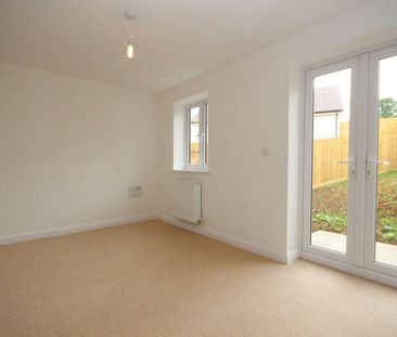 2 bedroom semi-detached house to rent - Photo 2
