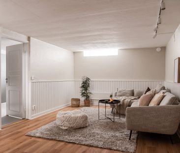 Ängsullsvägen, Stockholm - Foto 1