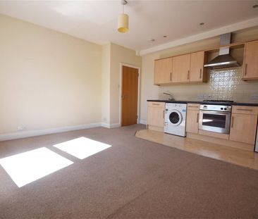 Heath Road, Twickenham - 1 bedroomProperty for lettings - Chasebuch... - Photo 3