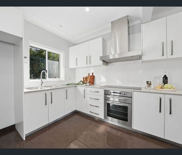 Well-Presented Unit in Convenient Location - Photo 6