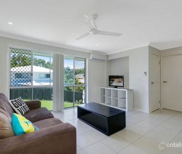 Modern and Spacious Duplex in a Convenient Location - Photo 2