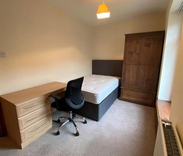 2 bedroom private hall to rent - Photo 4