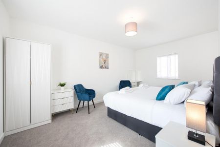 3 bedroom semi-detached house to rent - Photo 4