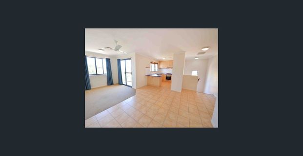 CENTRALLY LOCATED TOWNHOUSE - Photo 1