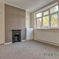 3 BEDROOM House - End Terrace - Photo 1