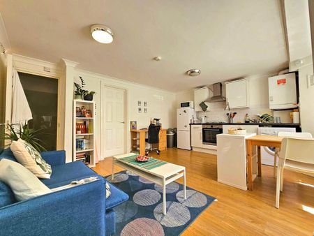 1 bedroom flat to rent - Photo 3