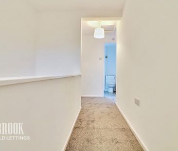 2 bedroom semi-detached house to rent - Photo 6