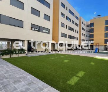 Piso de alquiler en Calle Valle del Bustarviejo, Fresnos I y II - Foto 3