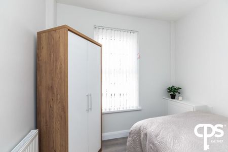 25 Cairo Street (6 Month let), Belfast BT7 1QS - Photo 5