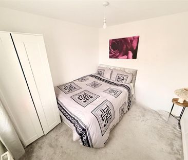 3 bedroom end of terrace house to rent - Photo 6