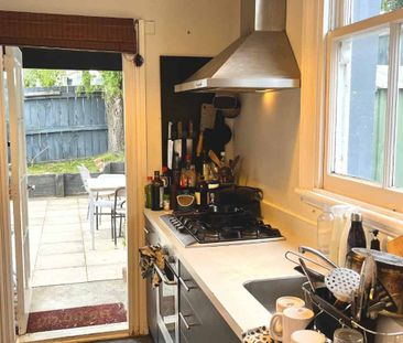 Newtown Character Cottage - Photo 3