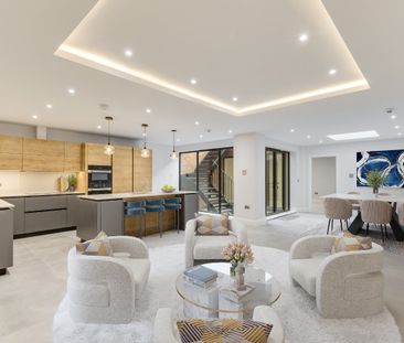 High Beeches, 101 West Heath Road, Hampstead, NW3 7TN - Photo 1